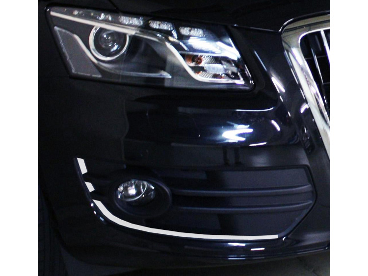 Chrome moulding trim for fog lights contours Audi Q5