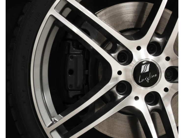 Painting kit for brake calipers black