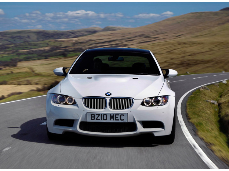 Radiator grill chrome trim compatible with BMW M3 E90 Berline 07-08 BMW M3 E90 Berline LCI 08-11 BMW M3 E92 Coup&eacute; 07-10 BMW M3 E92 Coup&eacute; LCI 09-13 BMW M3 E93 Cabriolet 08-10 BMW M3 E93 Cabriolet LCI 09-13