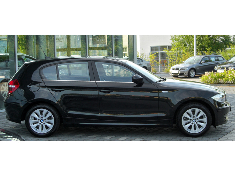 Side windows lower chrome trim BMW S&eacute;rie 1 E87 04-07