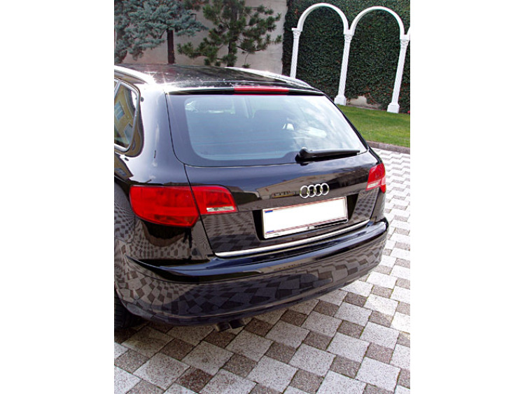Trunk chrome trim Audi A1 19-26 Audi A4 s&eacute;rie 1 avant 94-98 Audi A4 s&eacute;rie 2 00-04 Audi A4 s&eacute;rie 2 avant 01-04 Audi A6 Allroad 00-05 Audi A6 Allroad 2 06-08 Audi A6 Allroad 2 phase 2 08-11 Audi A6 Allr