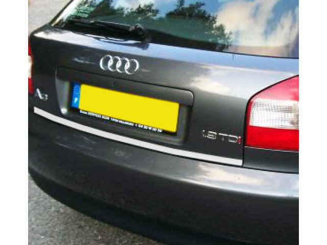 Trunk chrome trim Audi A3 série 1 9600