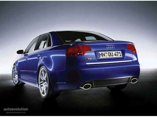 Trunk chrome trim Audi RS4 0508