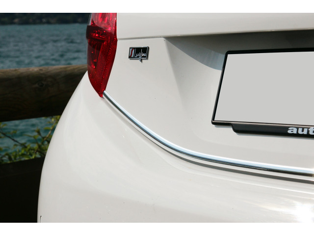Trunk chrome trim Peugeot 208 1215  Peugeot 208 phase 2 1519